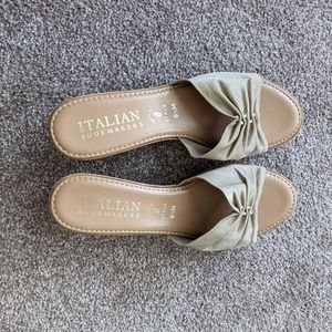 Italian shoemakers gold shimmer with gold beads 9M